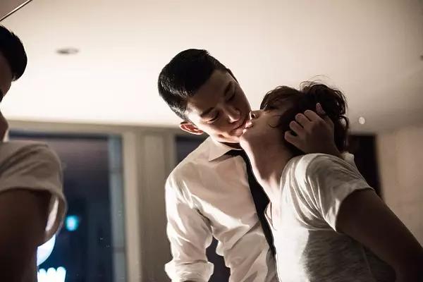 干掉《暗杀》,今年最火的韩国电影,是这部!