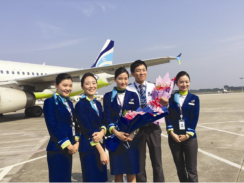 据介绍,新开通的宜昌—韩国釜山航线,由韩国釜山航空a320机型执飞