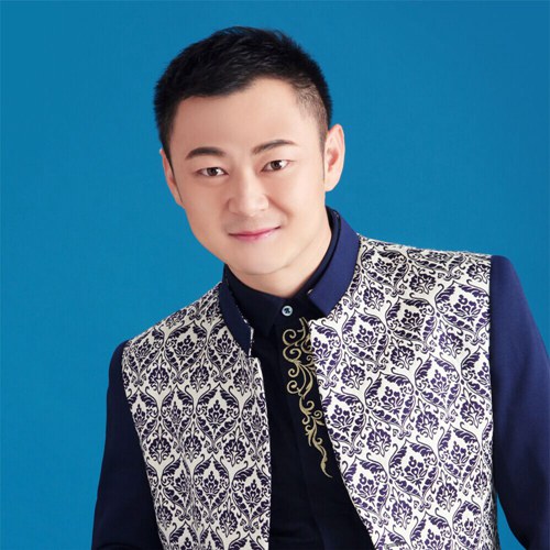 内地乐闻    搜狐娱乐讯 近日,有着草原王子之称的华语乐坛著名男歌手