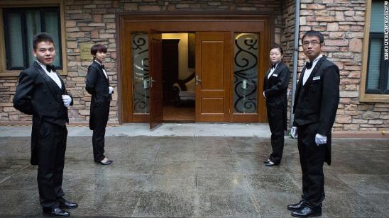 中国超级富豪增多 英式管家在中国悄然火爆(组图)