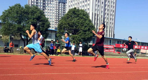 九江学院第十四届田径运动会(专业组)顺利拉开