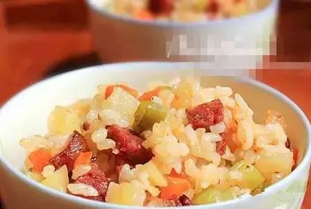 六,腊肠时蔬糙米饭