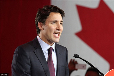 加拿大新任总理原来是真男神!妹子们都被他帅哭了(组图)