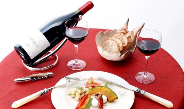 美酒哥为您分享,葡萄酒的餐桌礼仪!