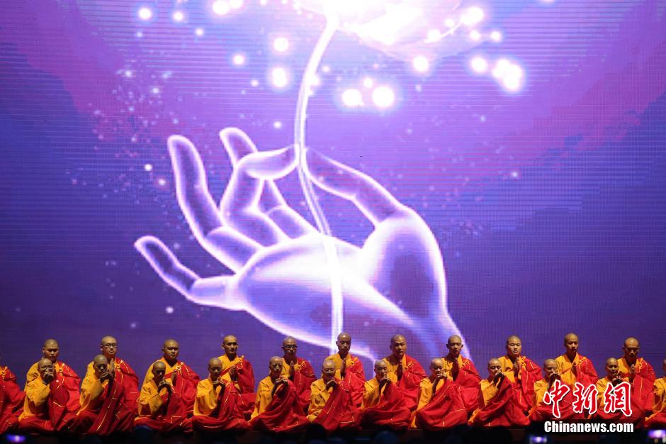 世界佛教论坛在无锡开幕 众僧入场(组图),2015