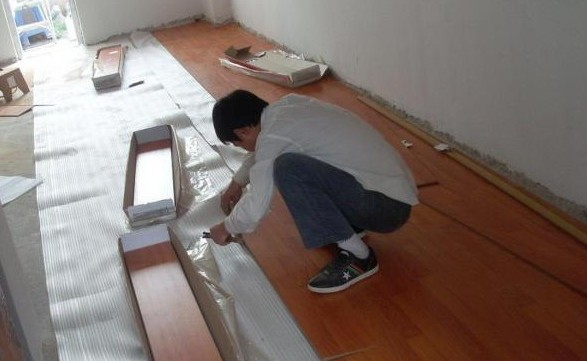 长沙施工师傅联盟实拍:木地板安装详细流程