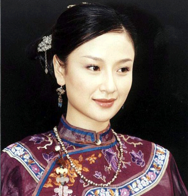 《龙票》关素梅,《金粉世家》吴佩芳,《京华烟云》孙曼妮之后,孙宁被