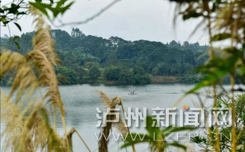 10月24日,泸州第二届户外嘉年华大型露营活动圆满在纳溪凤凰湖