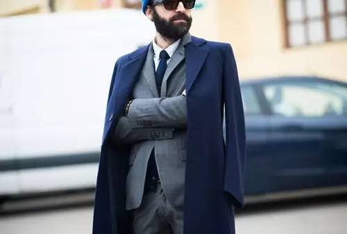 男士穿搭丨大衣续篇之大衣这样穿,才能暖暖地