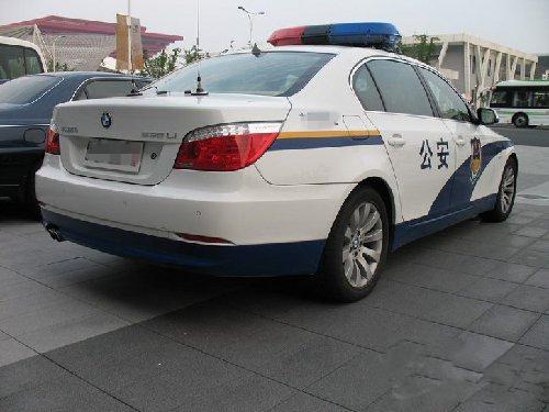 中国特色警车 看看警车与普通车的差别