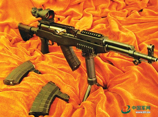 国产版AK-47海外热销 在美国卖出别墅价(图)