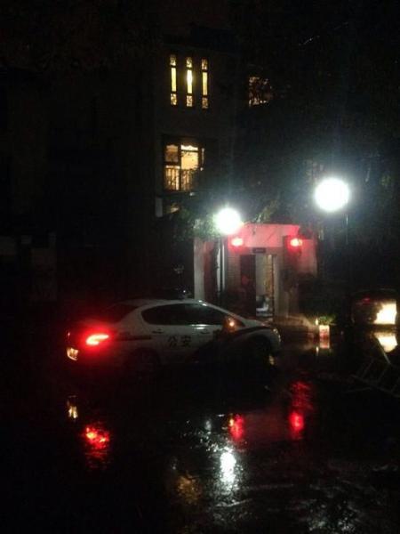 武汉36岁女子在别墅内遇害 被绳索捆绑在椅子上