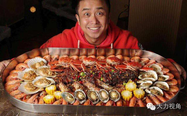 震撼眼球的海鲜大餐新玩儿法,你吃过几样?