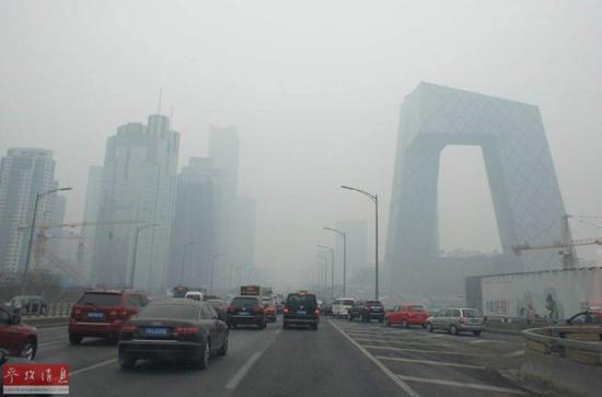 外媒称中国环保执法日趋严格:北京罚款达