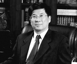 据新华社电(记者 刘美子)安徽广播电视台原党委书记、台长张苏洲涉嫌受贿贪污一案3日在安徽省淮南市中级人民法院一审开庭。检察机关指控,张苏洲涉嫌非法收受他人财物千余万元。