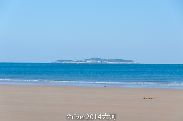 海滩风衣服_钟无艳海滩丽影去衣服