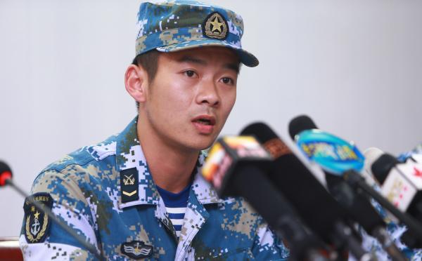 “全国道德模范”官东正式入读海军大连舰艇学院