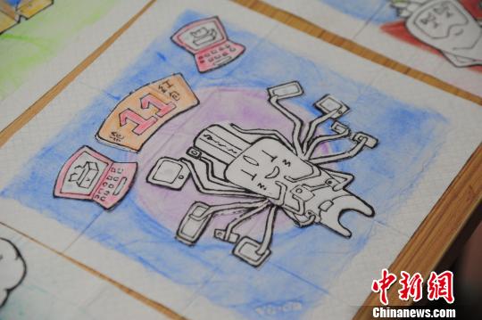 广州留学生纸巾上画“双11”主题漫画走红