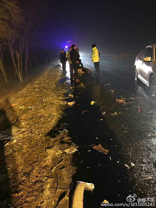 爆料:11月8日晚,从德惠回长春,102国道的路上,已经发生两起车祸了