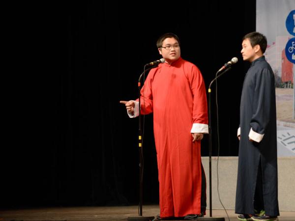 交大博士转行说相声:我是奔着金庸去的