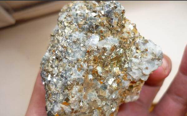 山东莱州发现超大型金矿 海下2000米现黄金国