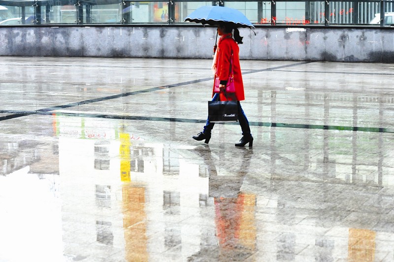雨天路滑 扭伤患者陡增两成(图)