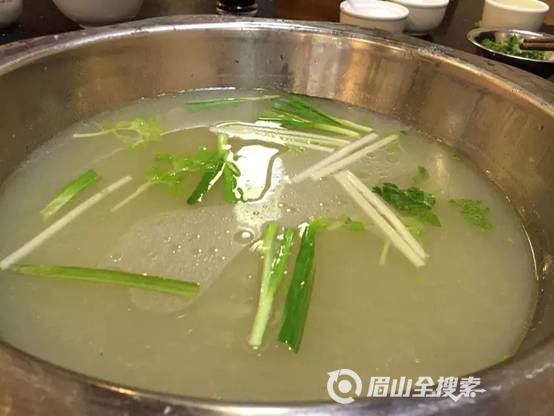 眉山知名老店明华汤锅图片冬天v汤锅好美食眉山市牛肉美味图片