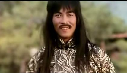 (下图左二为黄正利)