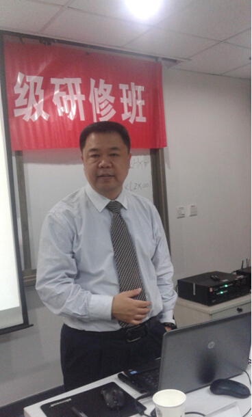 刘炜老师为清华大学授课《互联网创新营销》