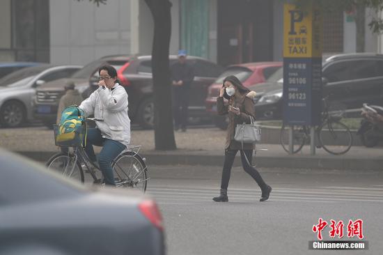 10月北京空气质量达标天数逾七成 现严重污染3天