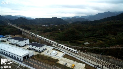 航拍:飞入水墨皖南 俯瞰秋色东黄山_搜狐旅游_搜狐网