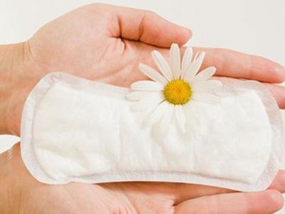 清凉卫生巾会导致月经量少吗?