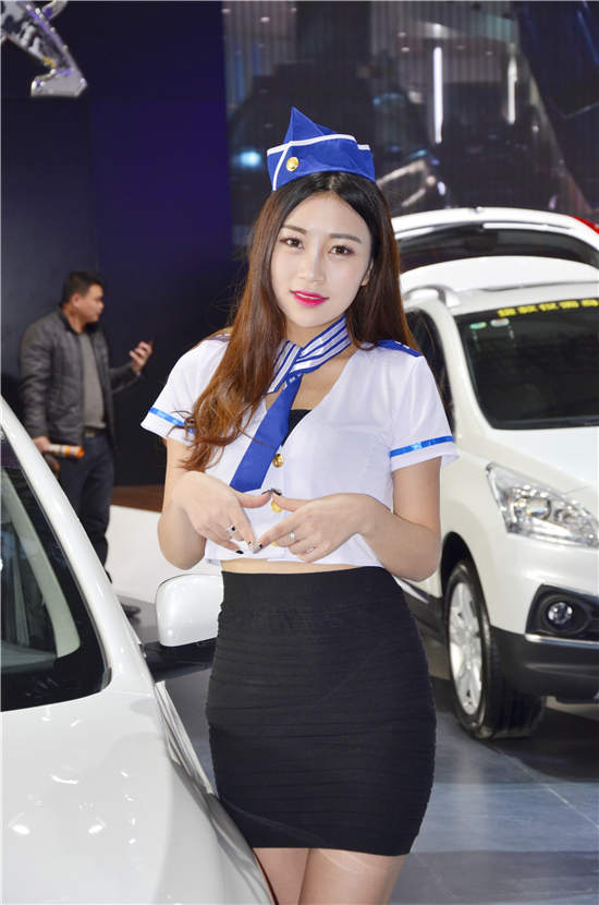 至美一拍哈尔滨秋季车展美女车模图赏