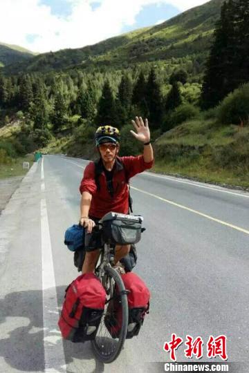 台湾青年为梦想骑单车重走长征路 半年7000公里