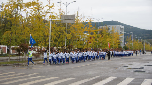 梓潼中学首届体育节隆重举行