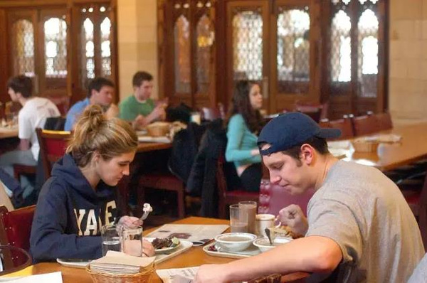 美国大学最强食堂排名,搞学术的吃货们的大福