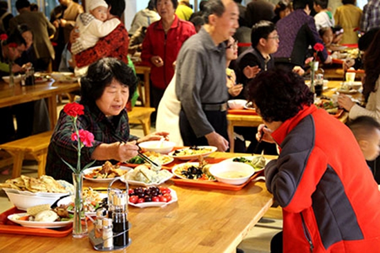 社区餐饮的经济学:小食堂大市场