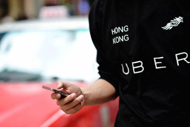 巴黎恐怖袭击中的Uber峰时定价:谋财还是救命