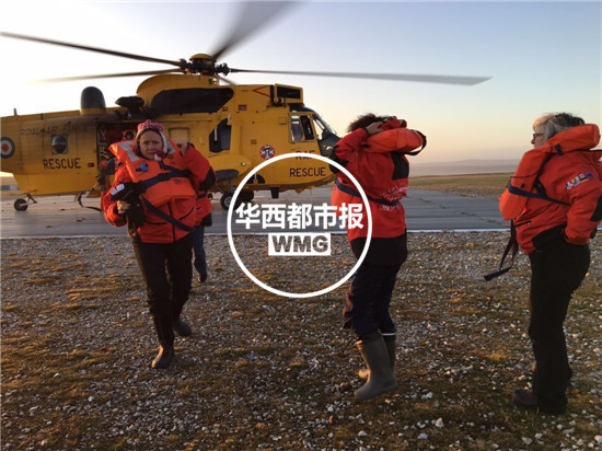 游客亲历南极邮轮起火：直升机来救 让老人先走