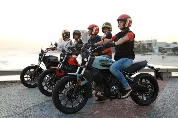 百闻不如一见 杜卡迪2016新款ducati scrambler400