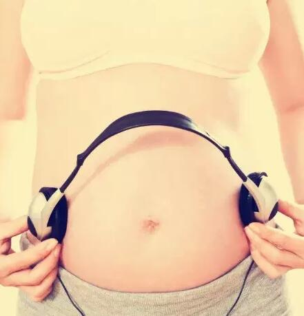 【胎教音乐什么时候听】胎教音乐怎么放给宝宝听_音乐胎教的最佳时间