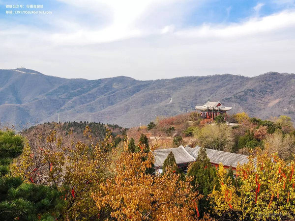 香山景色手抄报