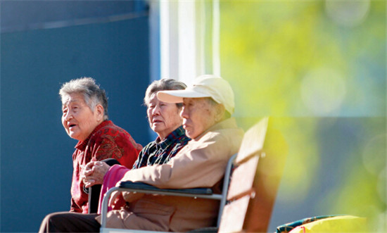 健康养老产业已是巨型市场 60岁老年人口达2.41亿 占总人口的17.3%