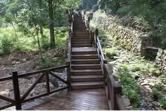 寨下村人口_人口普查