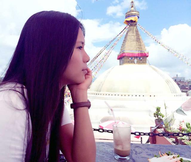 80后女孩带5000元穷游11国 边摆摊赚钱边旅游