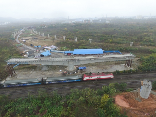 中建六局承建武汉大花岭货场跨京广铁路特大桥