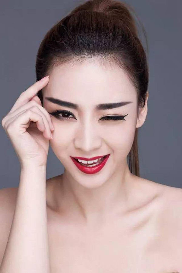 露额头才是美女的标准,别让齐刘海毁了你!