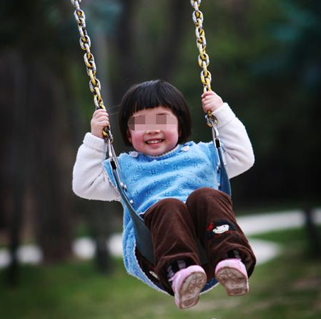 4岁男童在公园玩耍竟无故身亡,竟是妈妈买的礼物