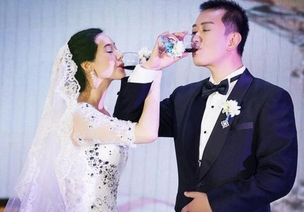 婚礼证婚人_婚礼证婚人发言稿_梦中的婚礼简谱