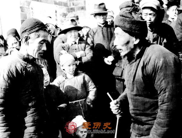 真实的地主原来长这样!